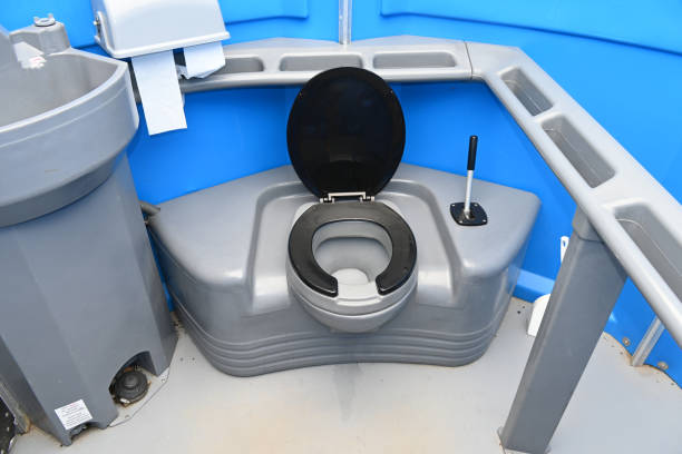 Best Portable bathroom rental  in South Zanesville, OH